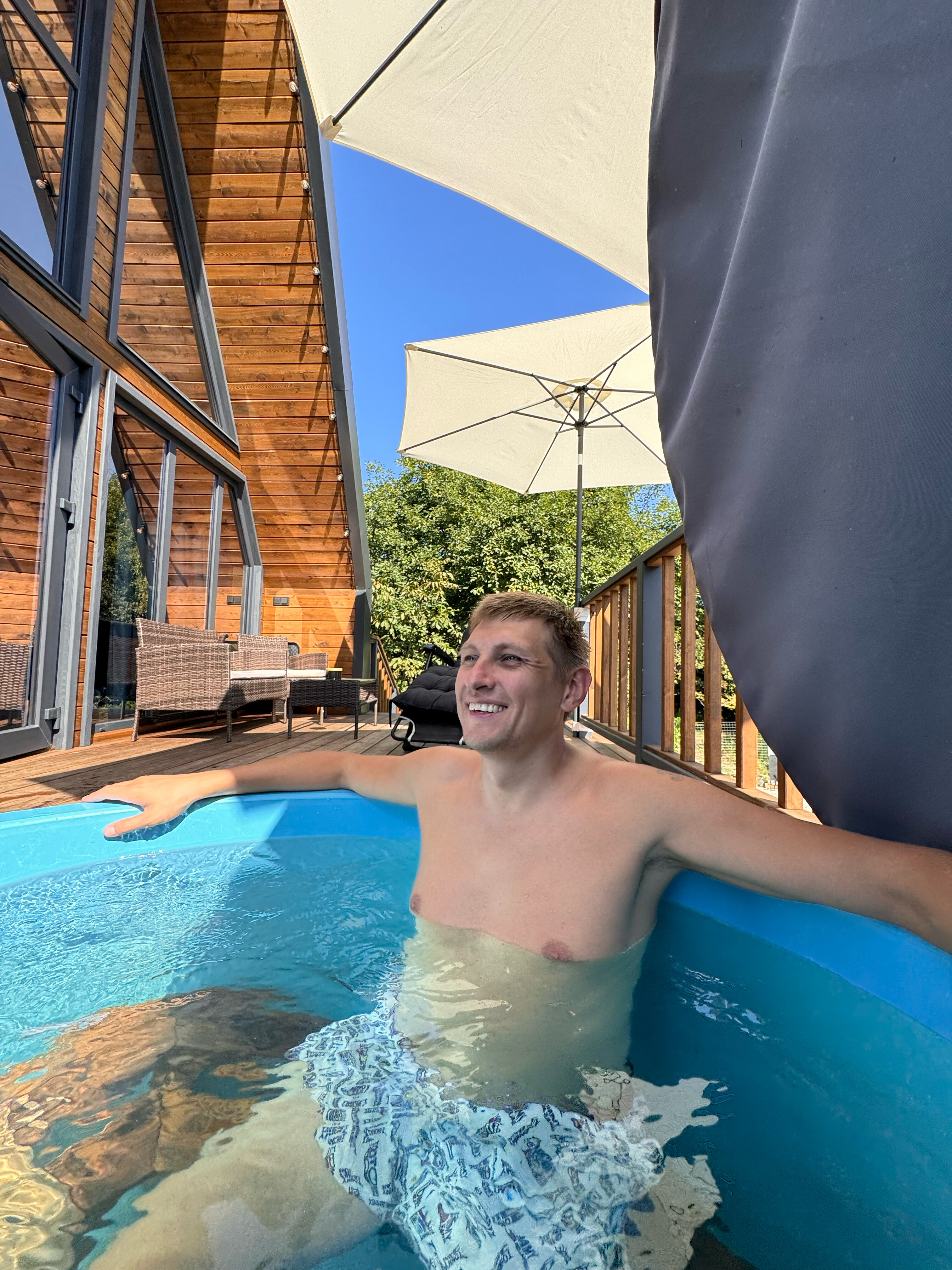 Фото Лео Ленд