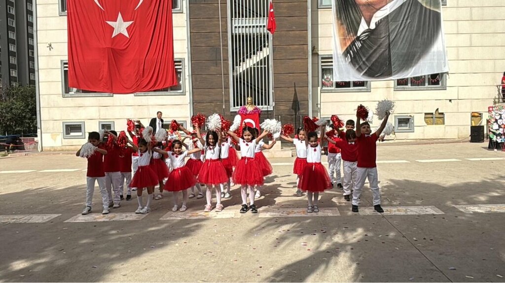 Primary school Hoca Ahmet Yesevi Primary School, Adana, photo