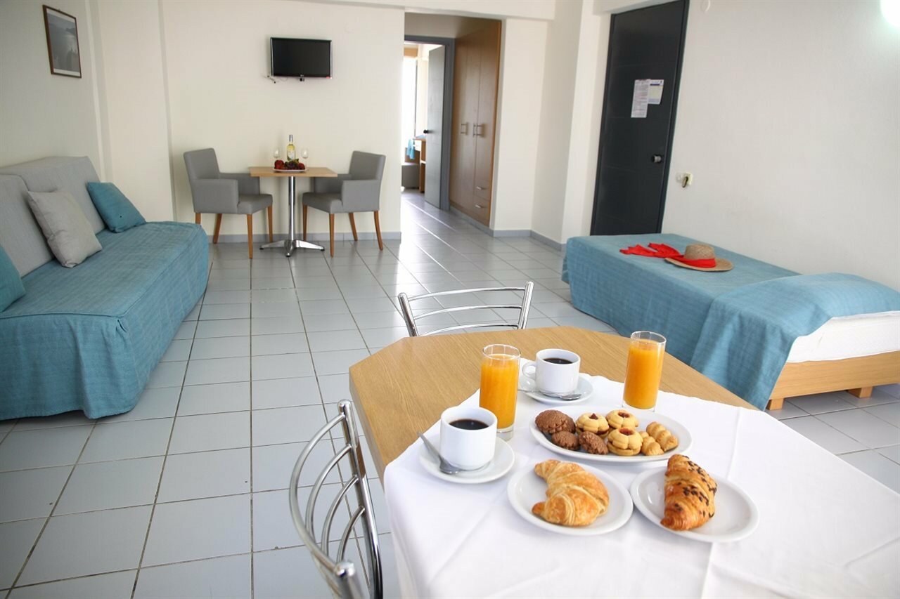 Фото Acropolis Apartments