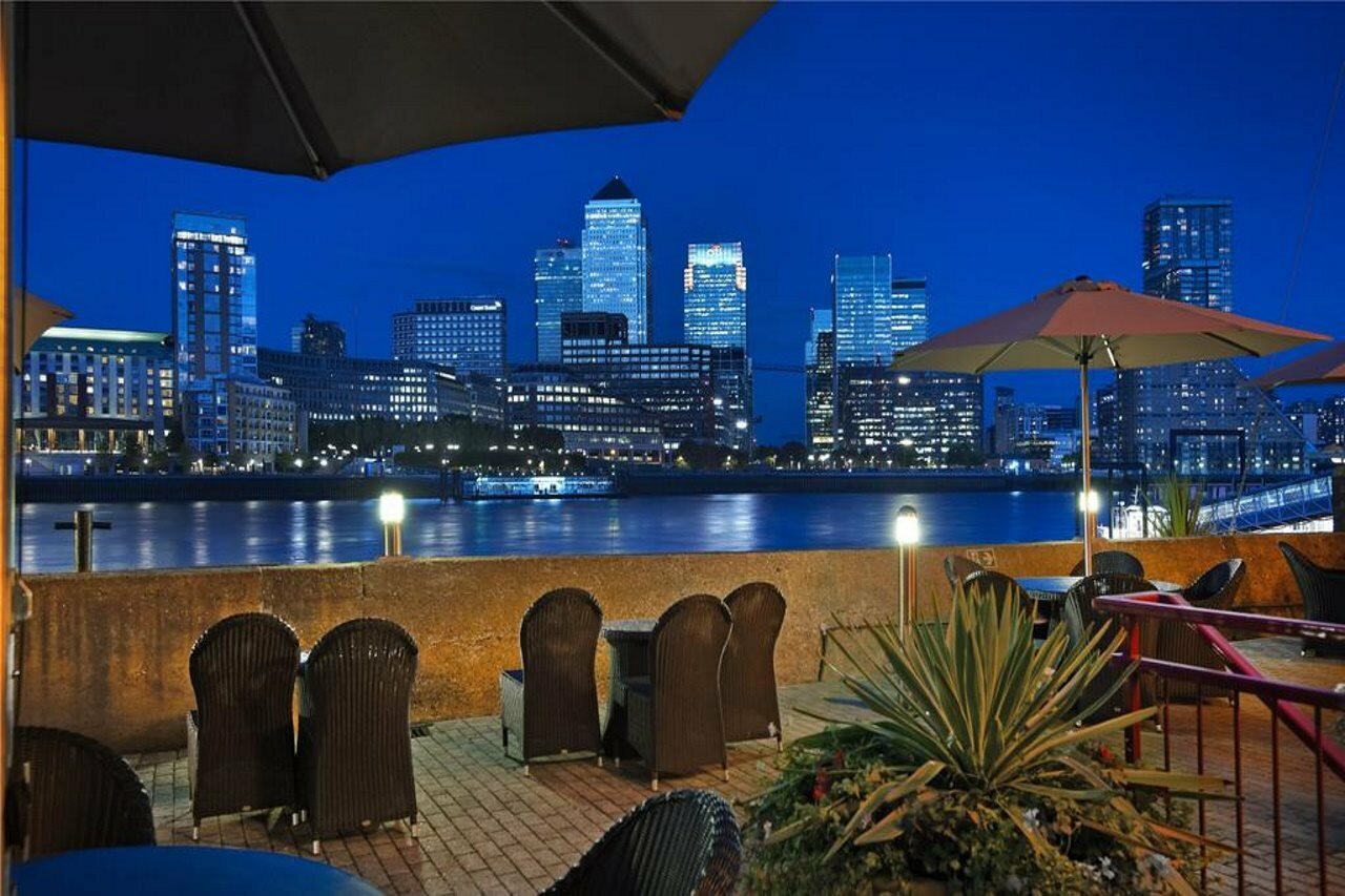 Фото DoubleTree by Hilton London - Docklands Riverside