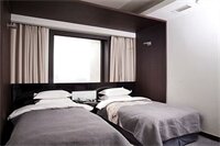 Фото The Riverside Hotel