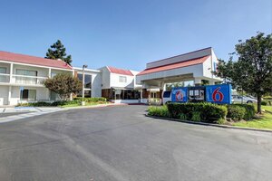 Гостиница Motel 6 Santa Ana, Ca - Irvine - Orange County Airport