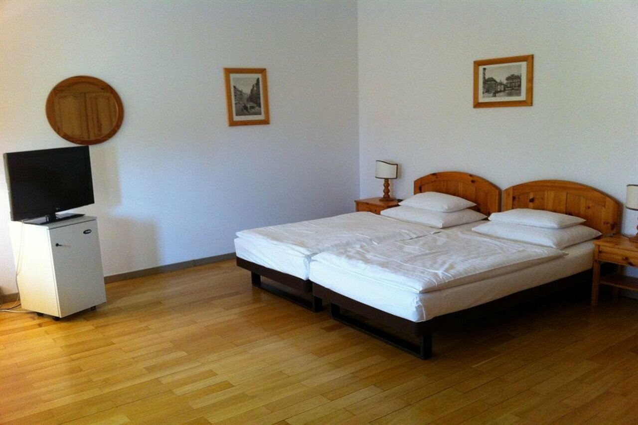 Фото Hotel Caroline