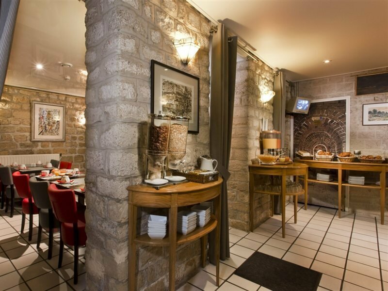 Фото Hotel Des Arts Paris Montmartre