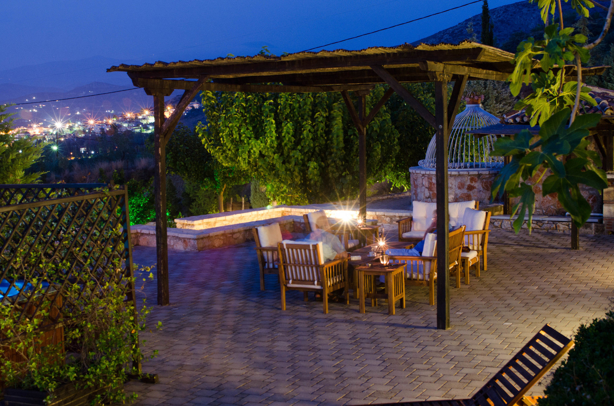 Фото Klymeni Traditional Homes