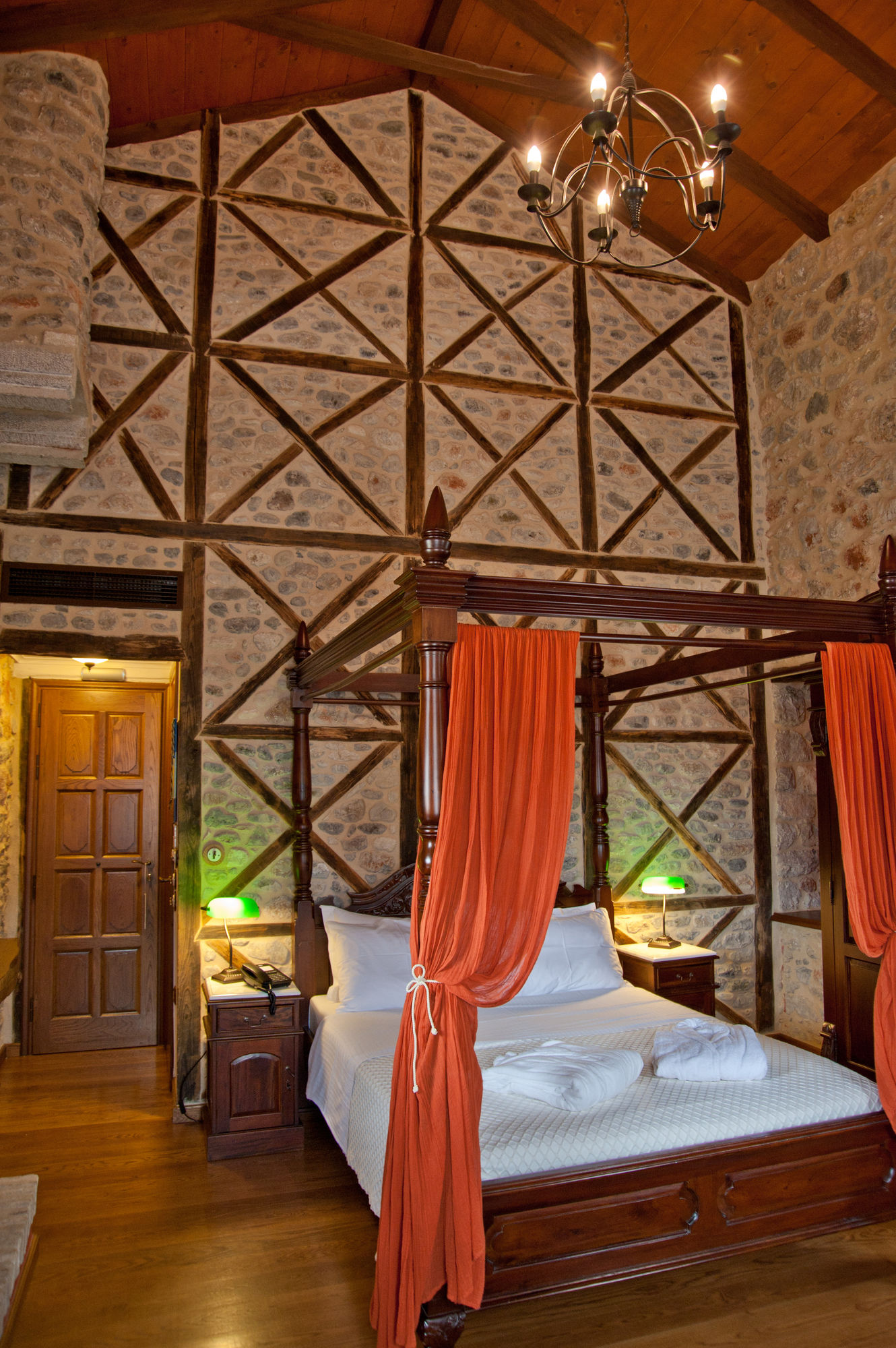 Фото Hatzipanayiotis