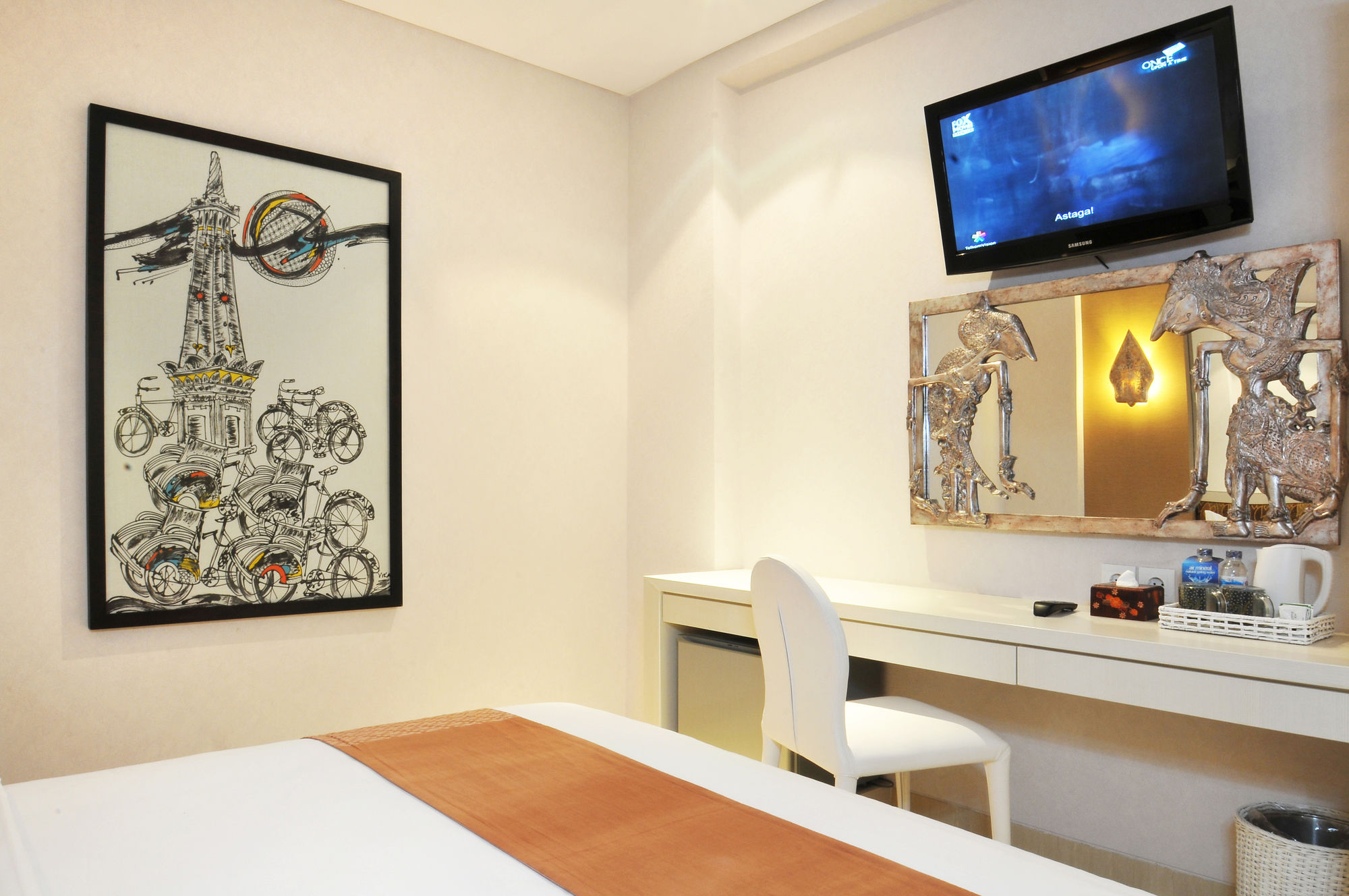 Фото Hotel Pyrenees