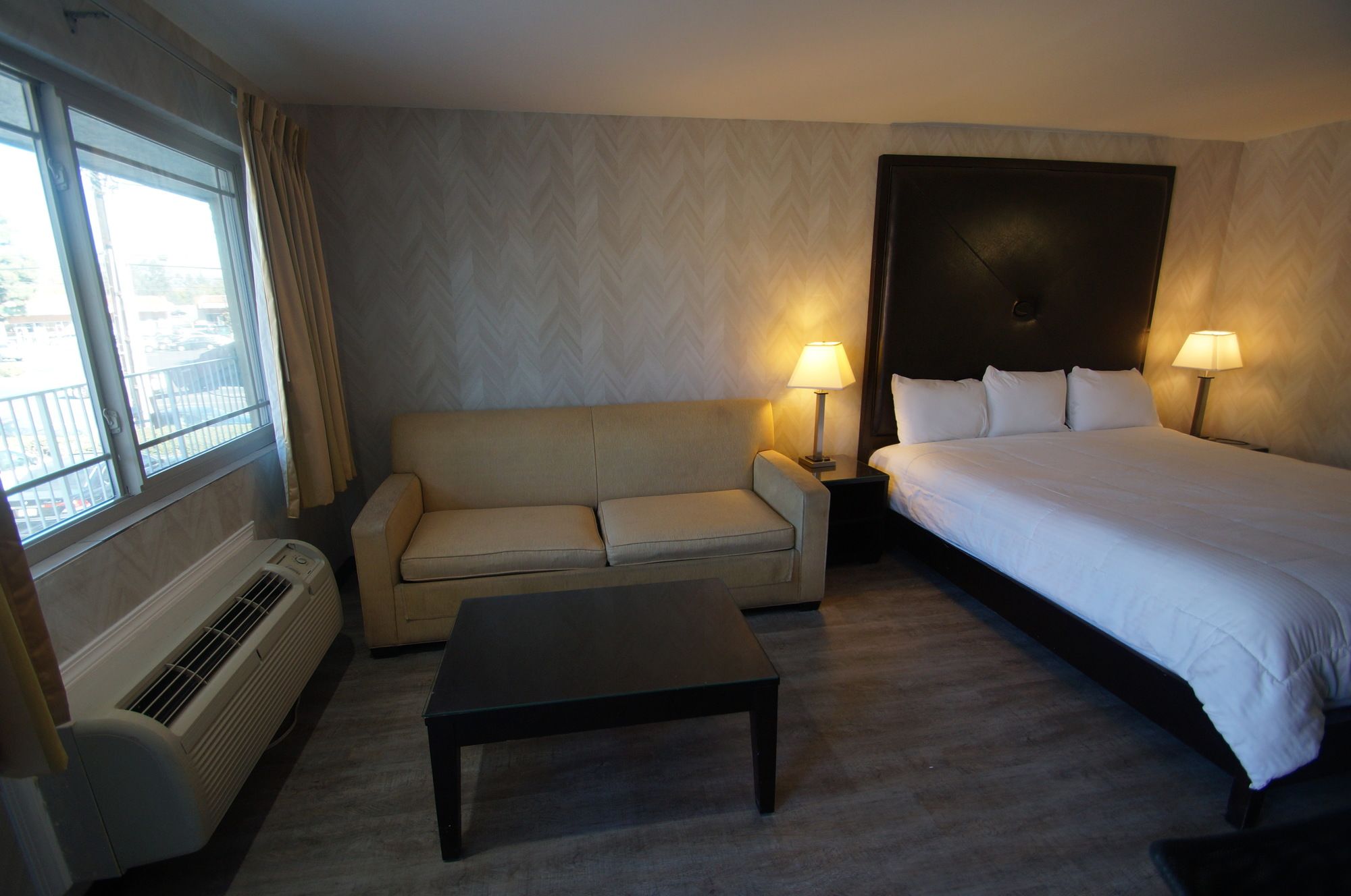 Фото Civic Center Inn Santa Ana