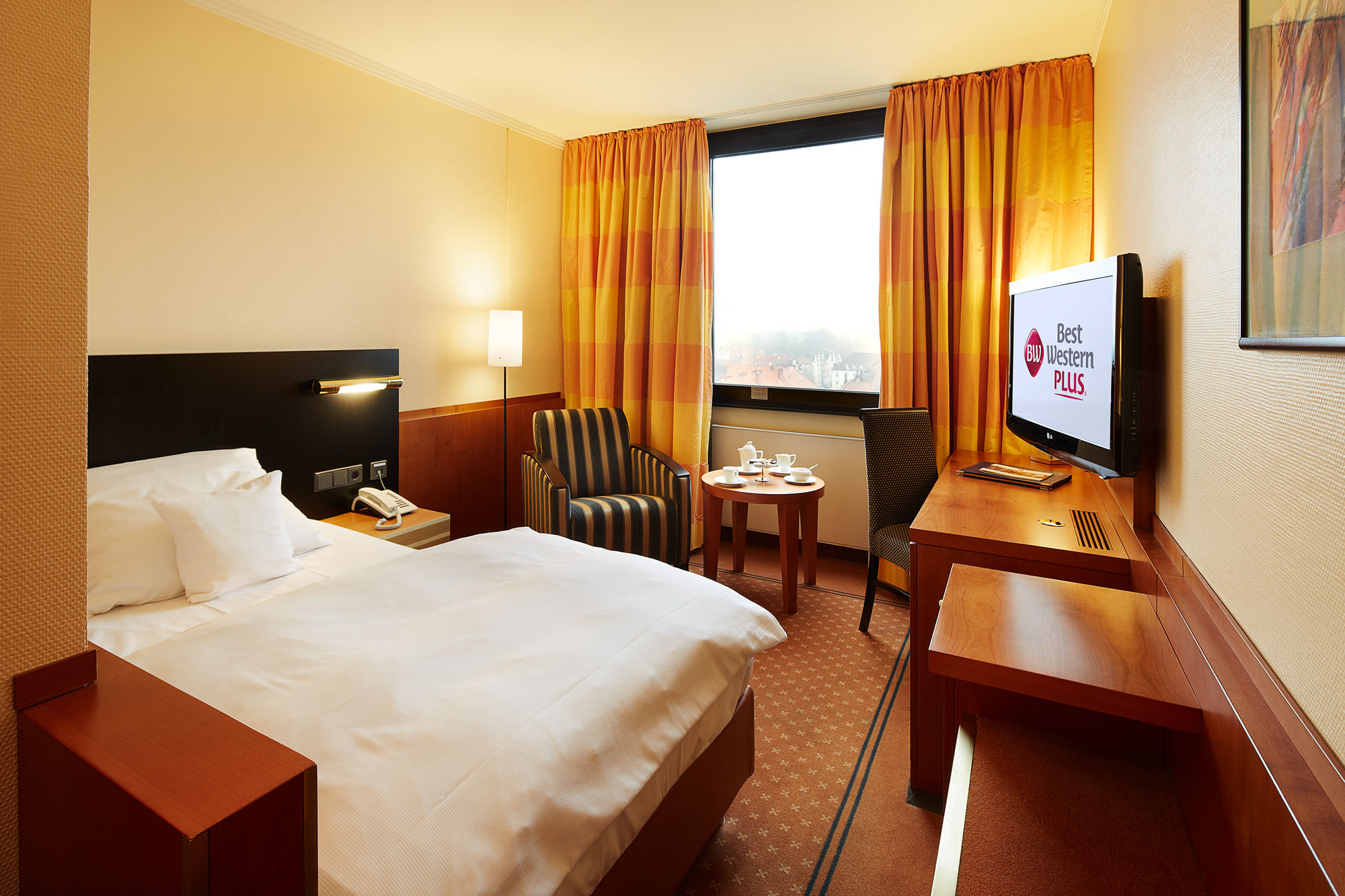 Фото Best Western Plus Arosa Hotel
