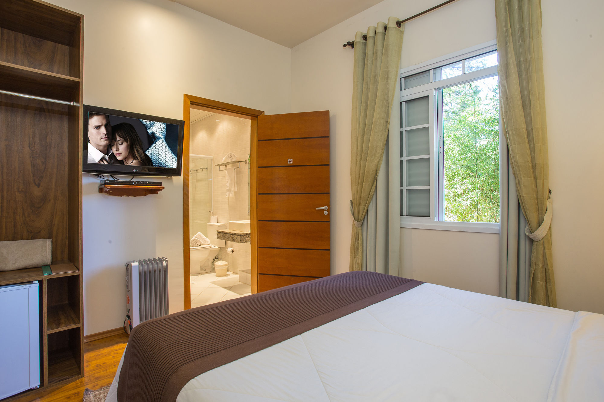 Фото Pousada La Toscana