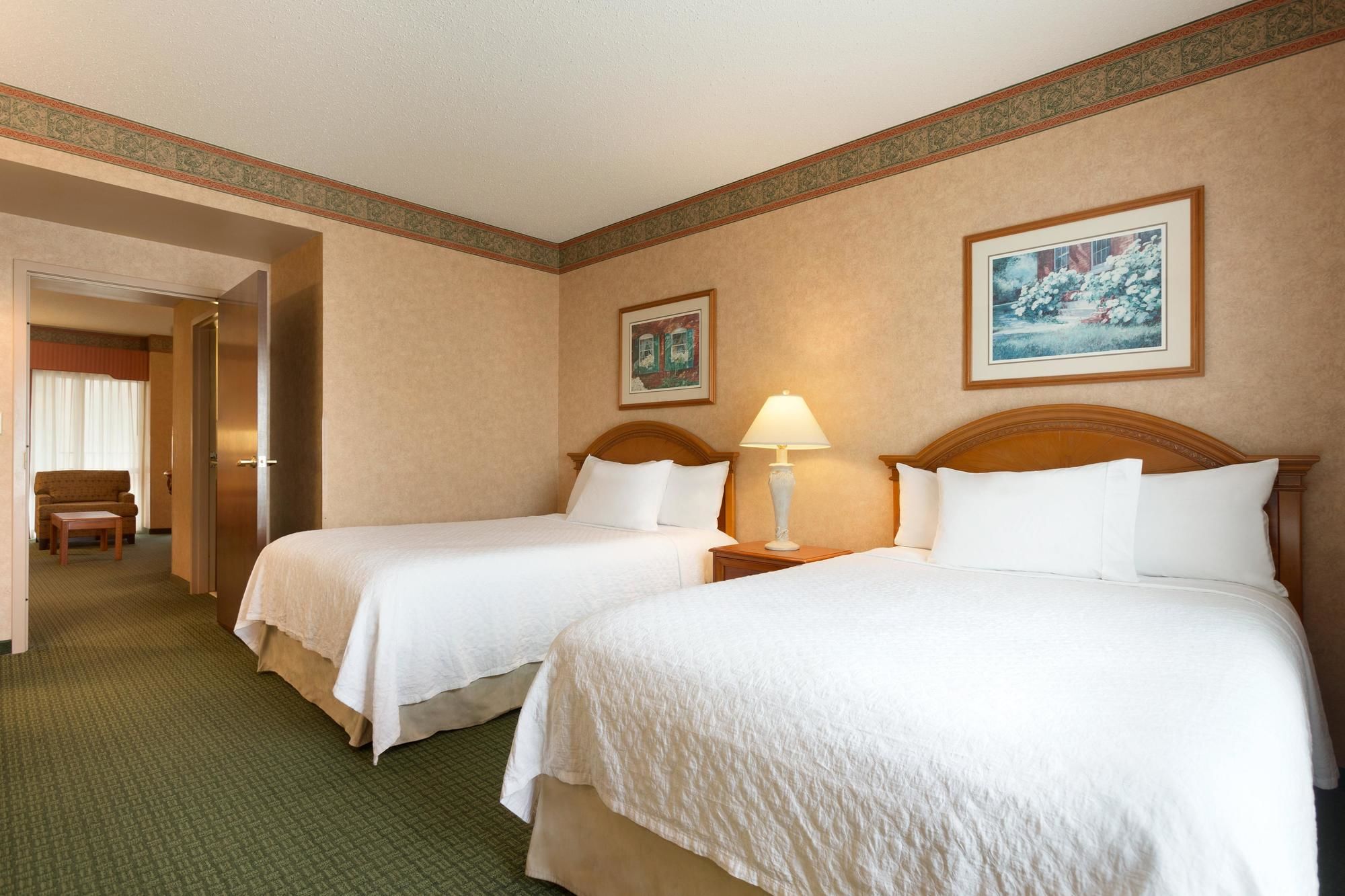 Фото Embassy Suites Charleston