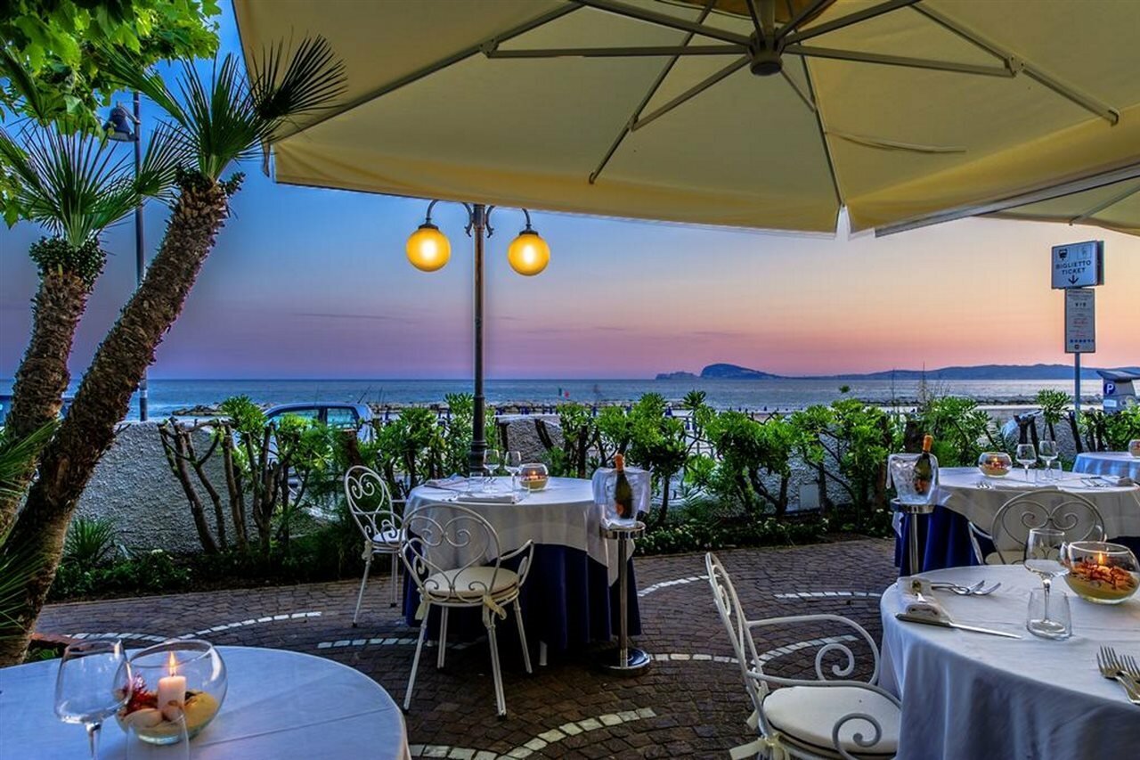 Фото Bajamar Beach Hotel