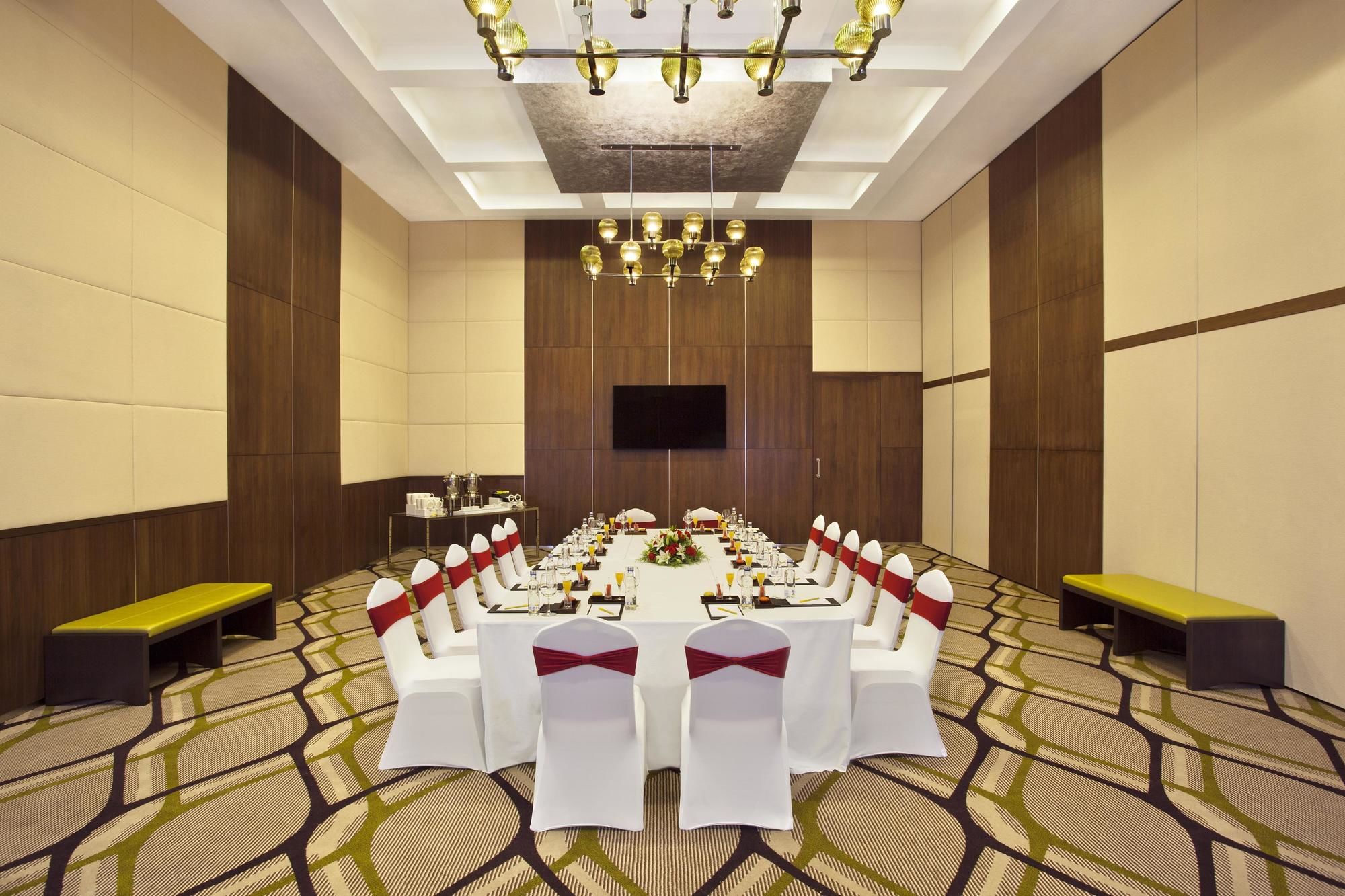 Фото Hilton Garden Inn Trivandrum