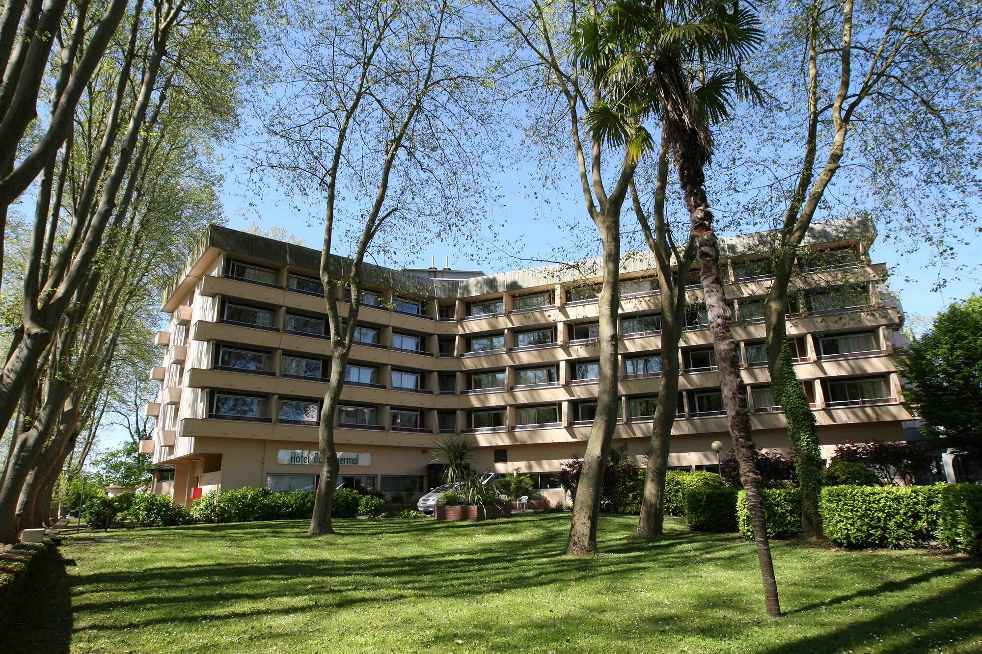 Фото отеля 1