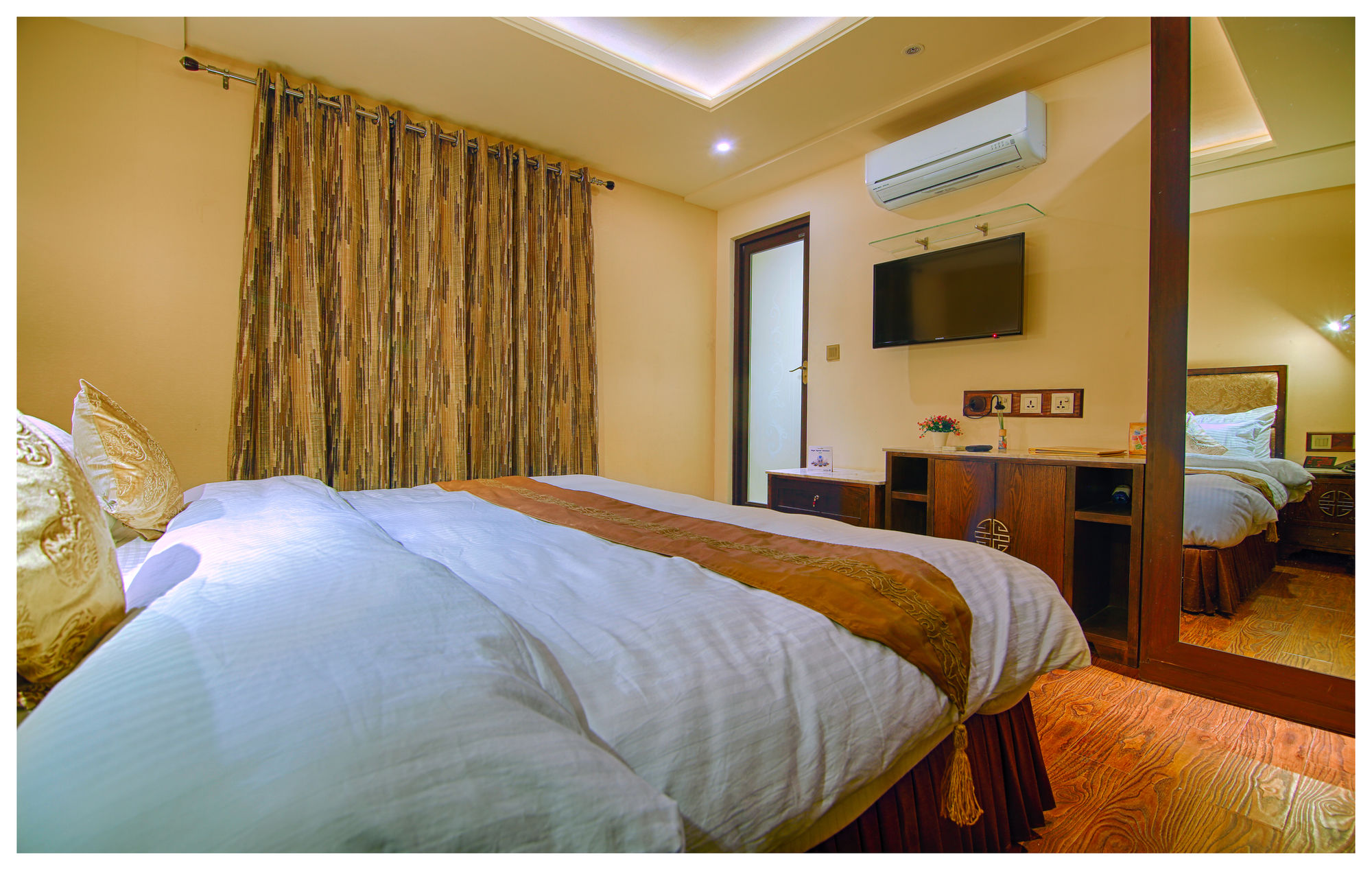 Фото Divinity by Audra Hotels