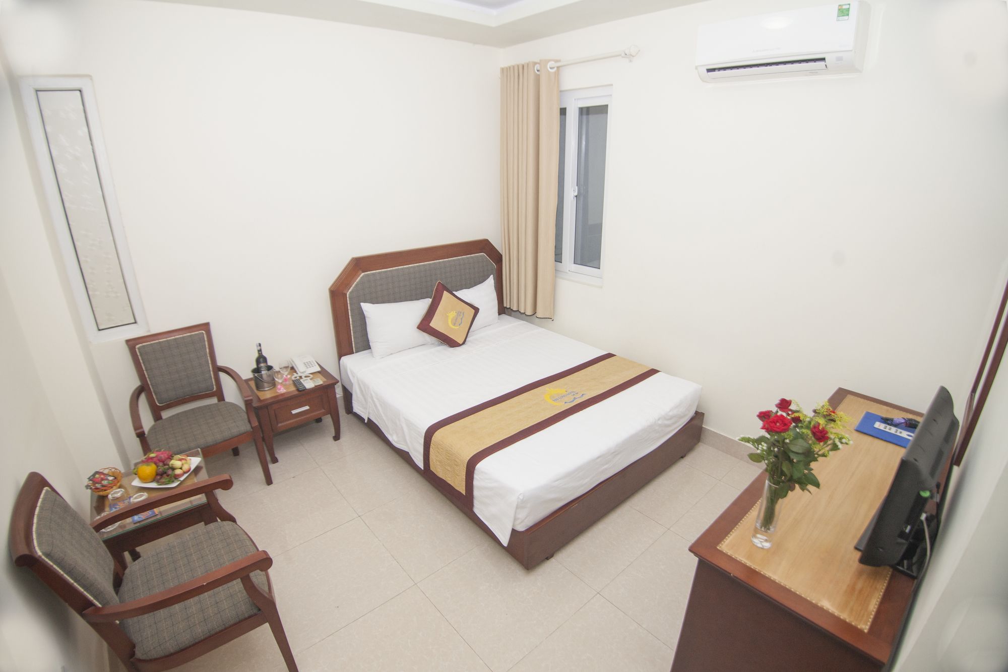 Фото Hai Long Hotel