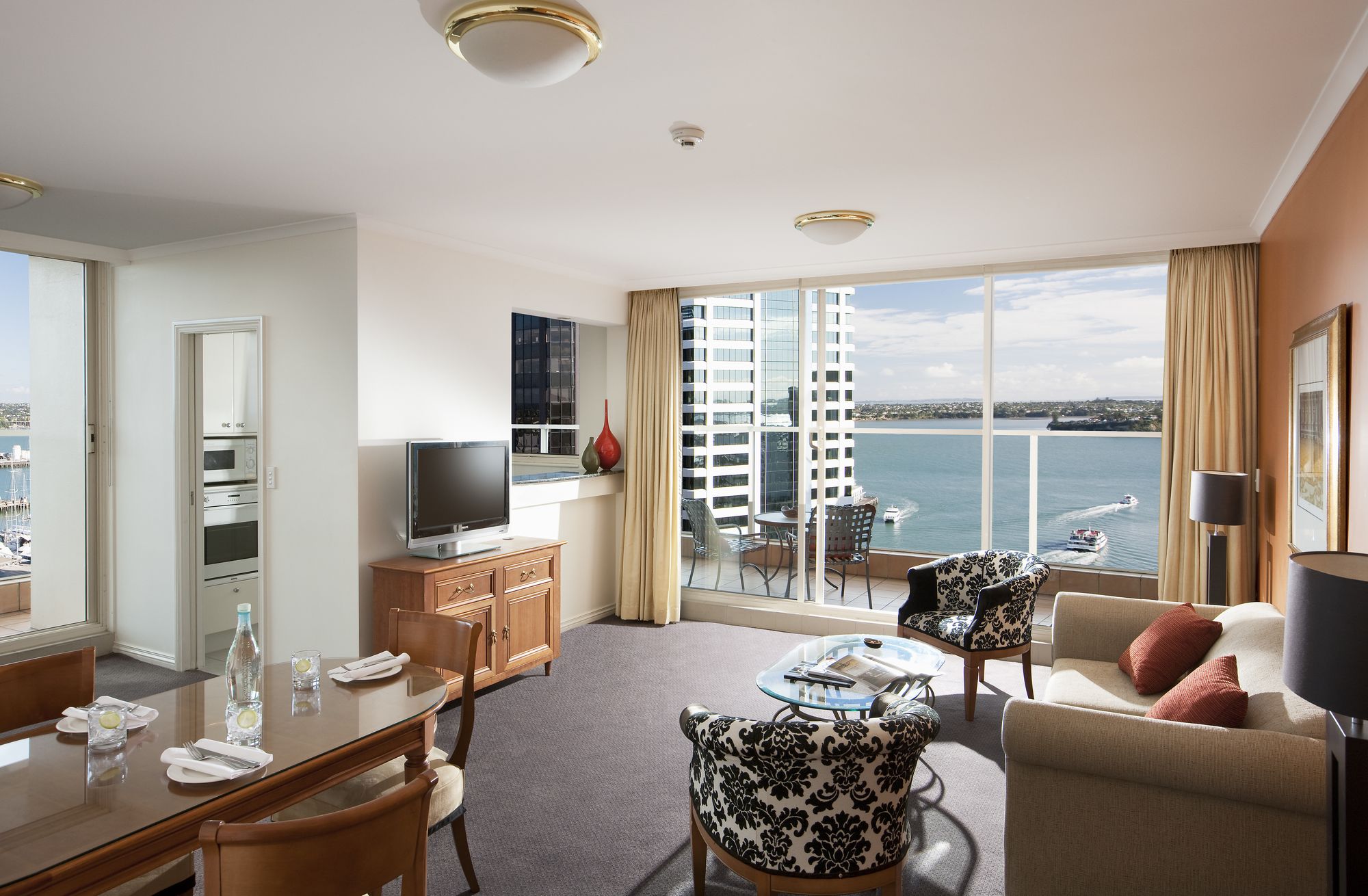 Фото The Sebel Quay West Auckland