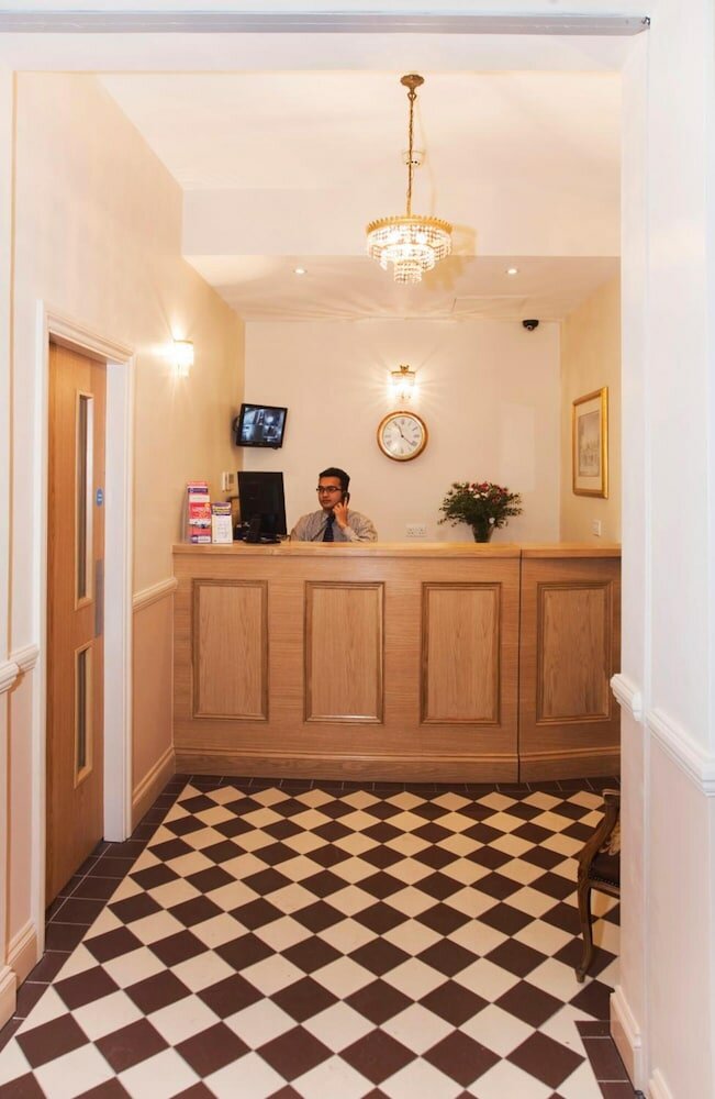 Фото Coronation Hotel