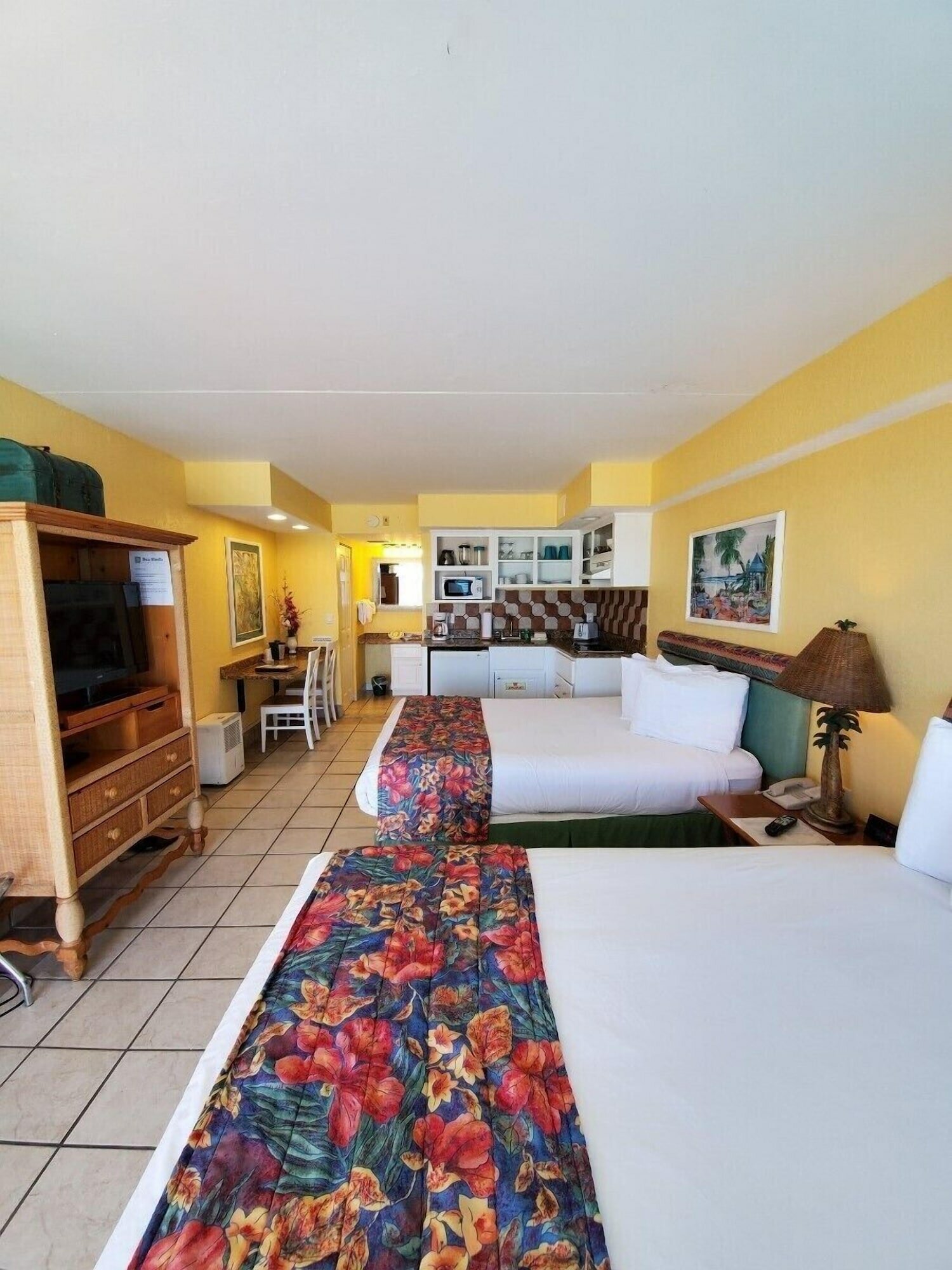 Фото Sea Shells Beach Club