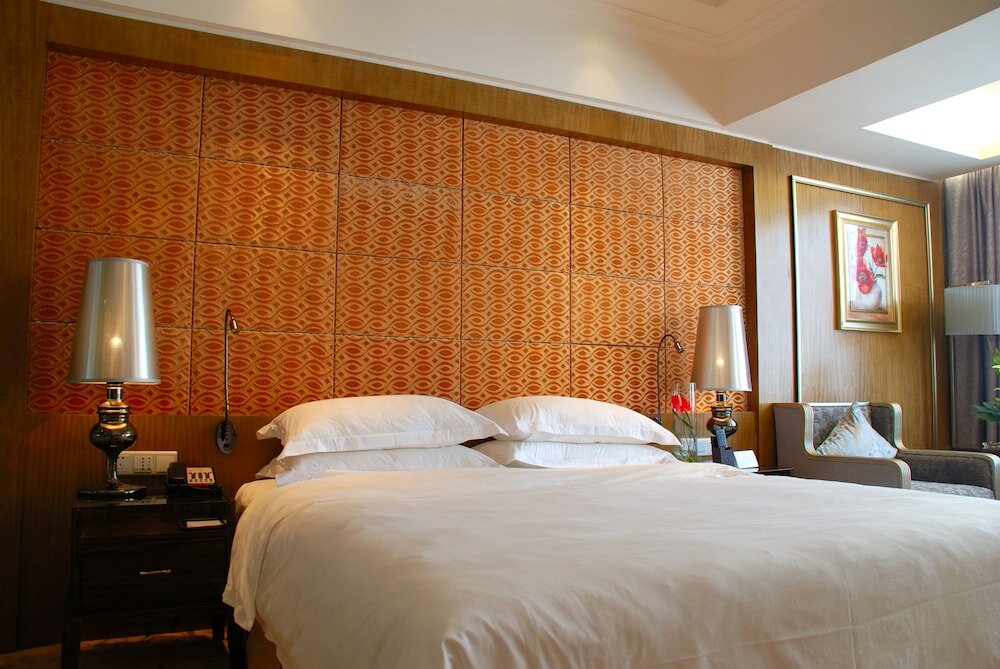 Фото Good International Hotel