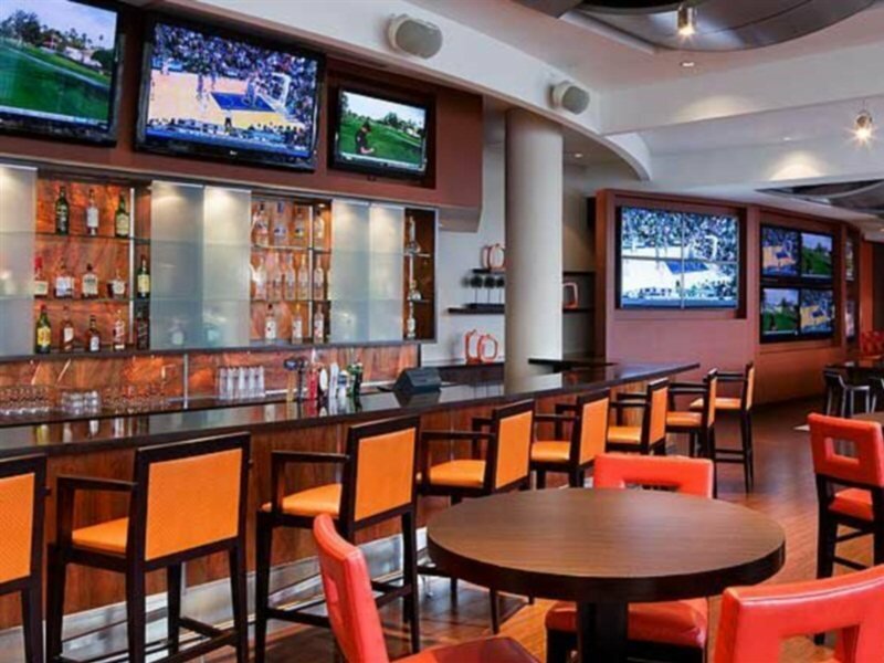 Фото Courtyard by Marriott Miami Airport
