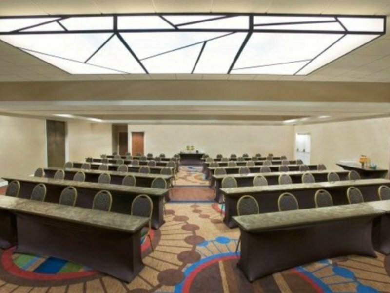 Фото Sheraton Anchorage Hotel & SPA