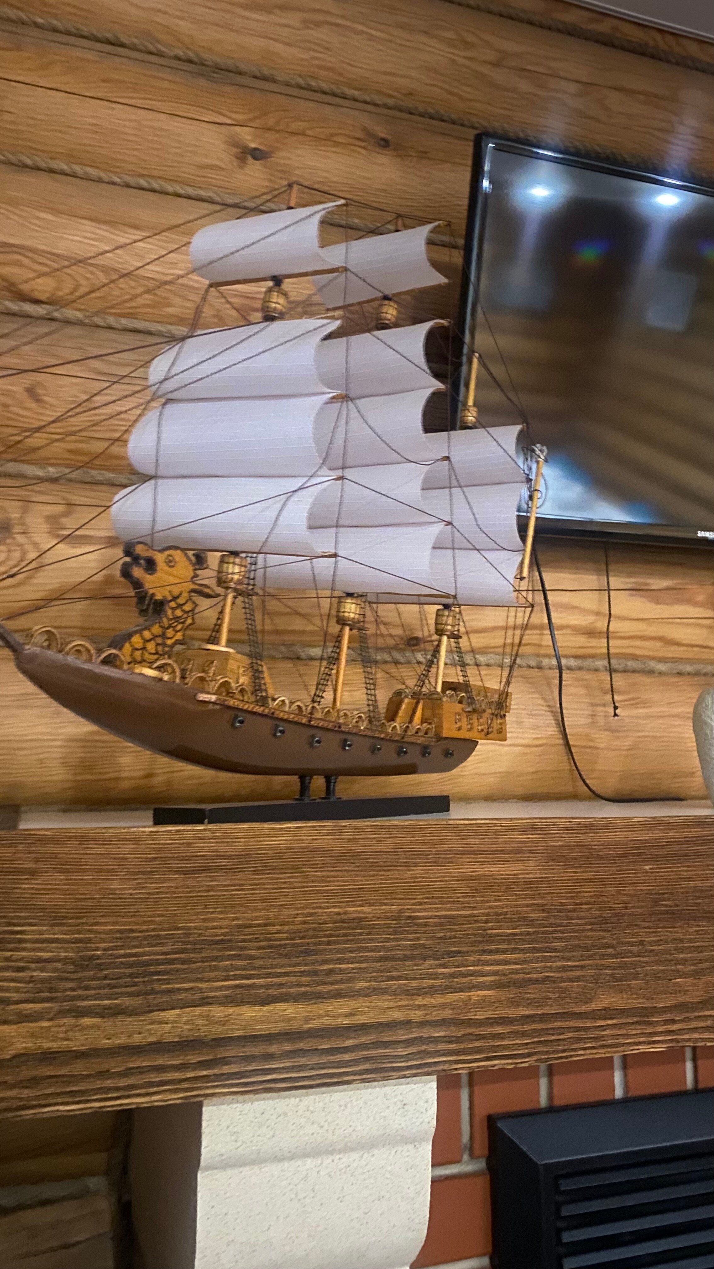 Фото Солнечный