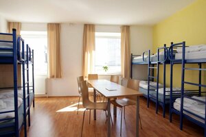 Хостел A&O Hamburg Reeperbahn