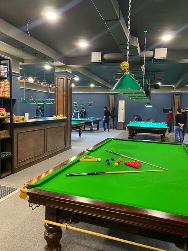 Ағасы үлкен ағасының мүшесін сорып жатыр (бейне көру)