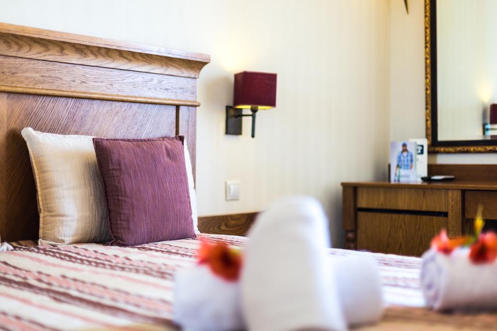 Фото Hotel Ideon