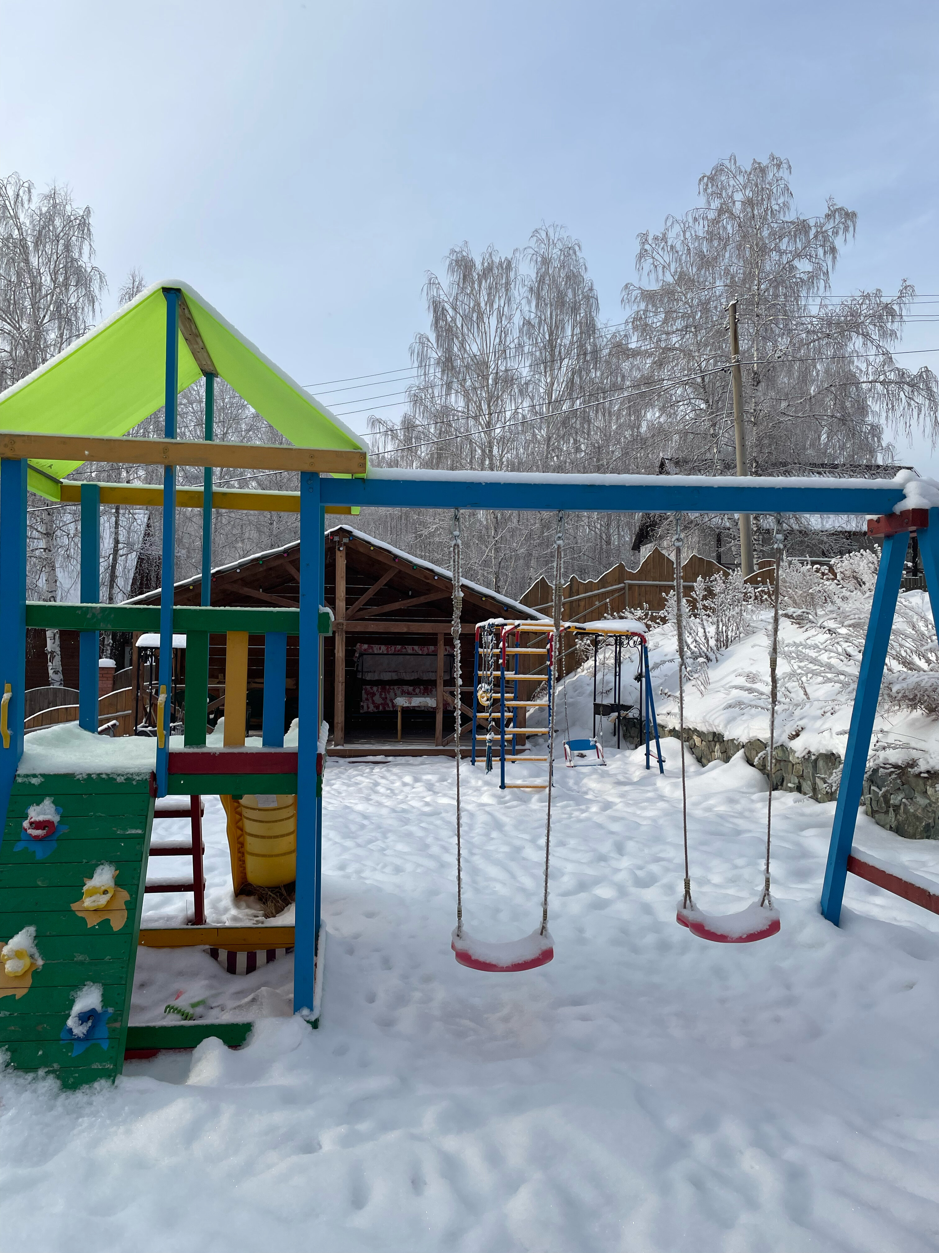 Фото Теремок в горах