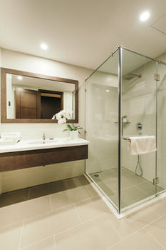 Фото Malibu Beach Hotel