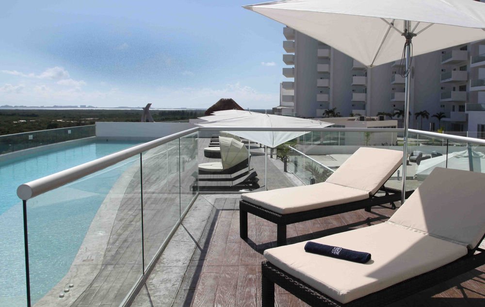Фото Suites Malecon Cancun Torre Vancouver