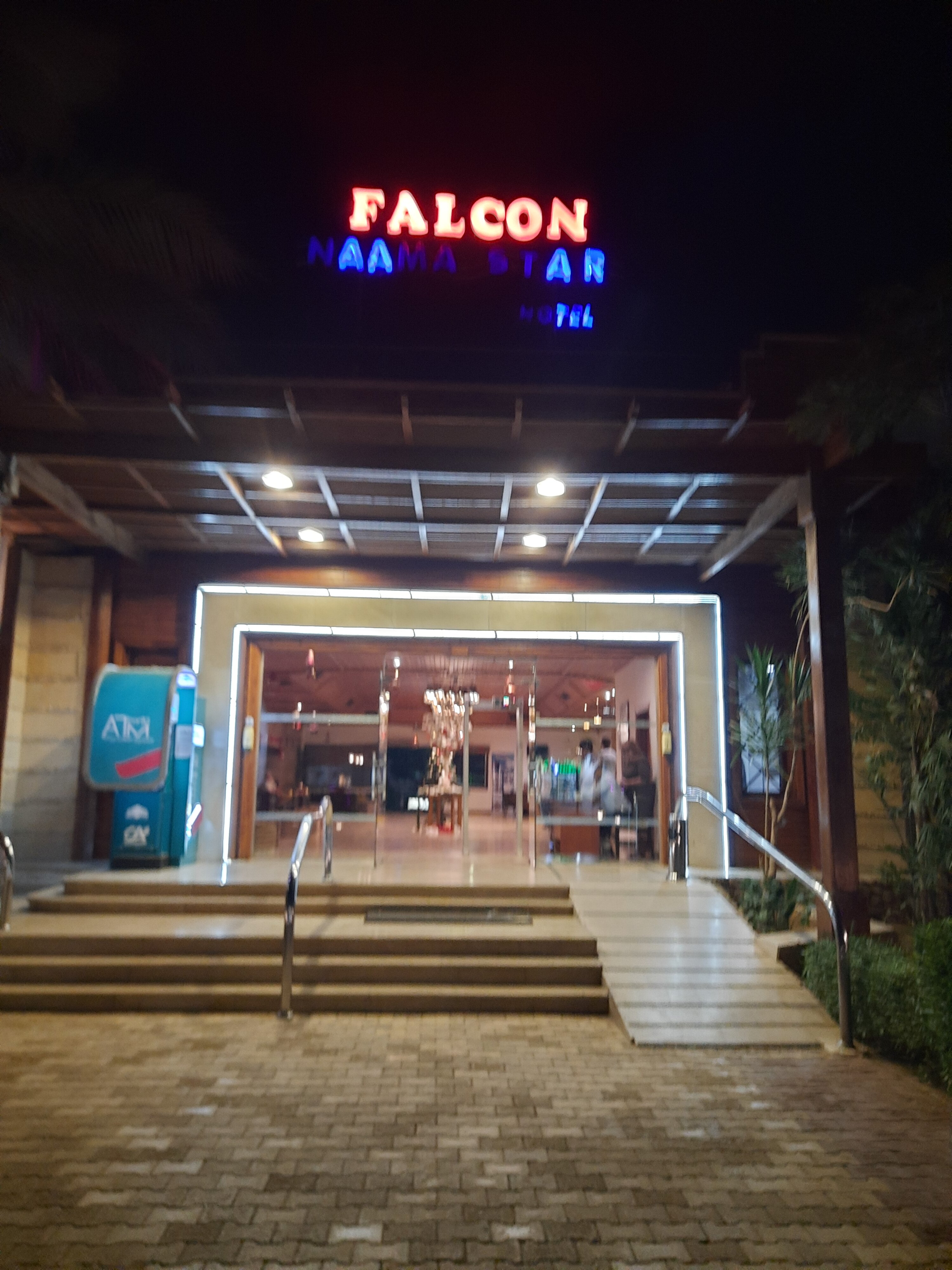 Фото Falcon Naama Star