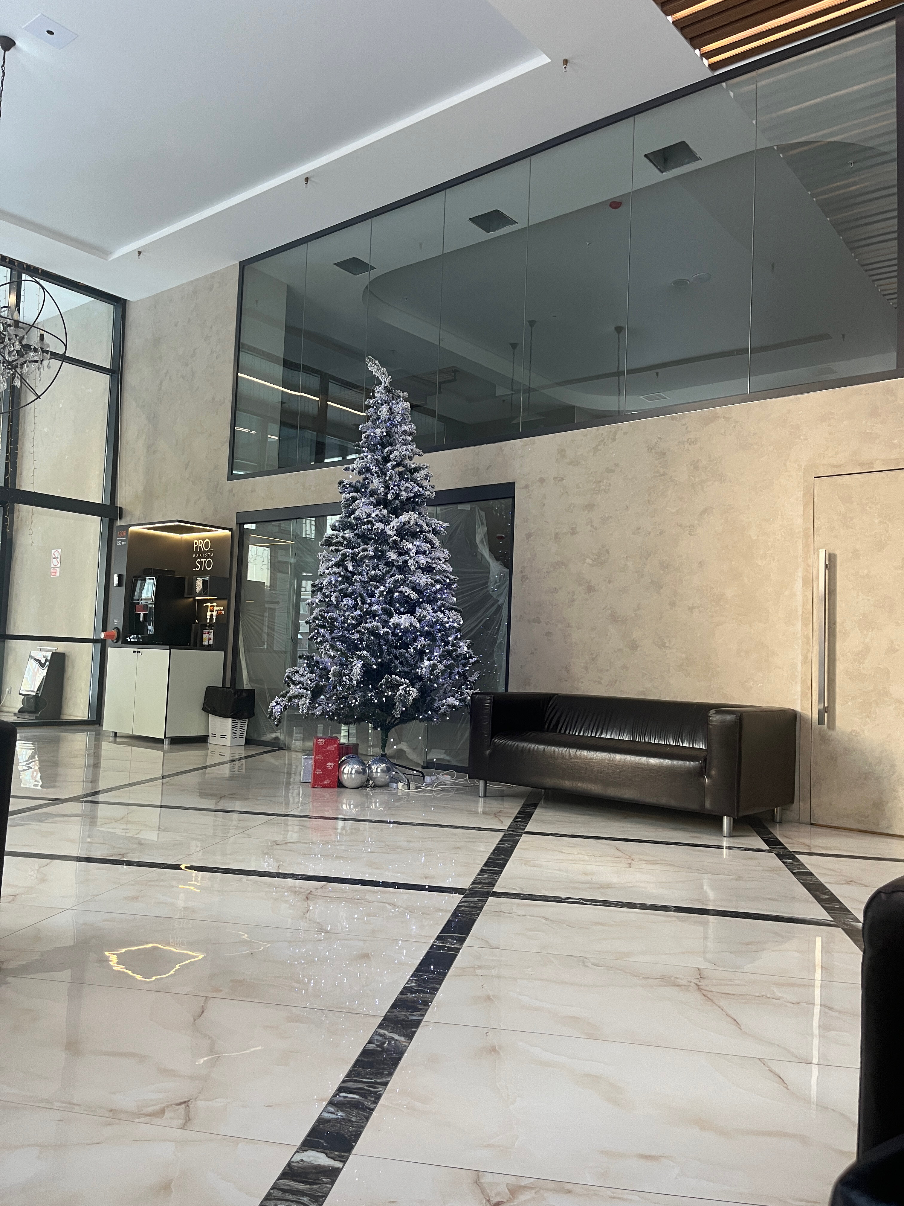 Фото Резидент