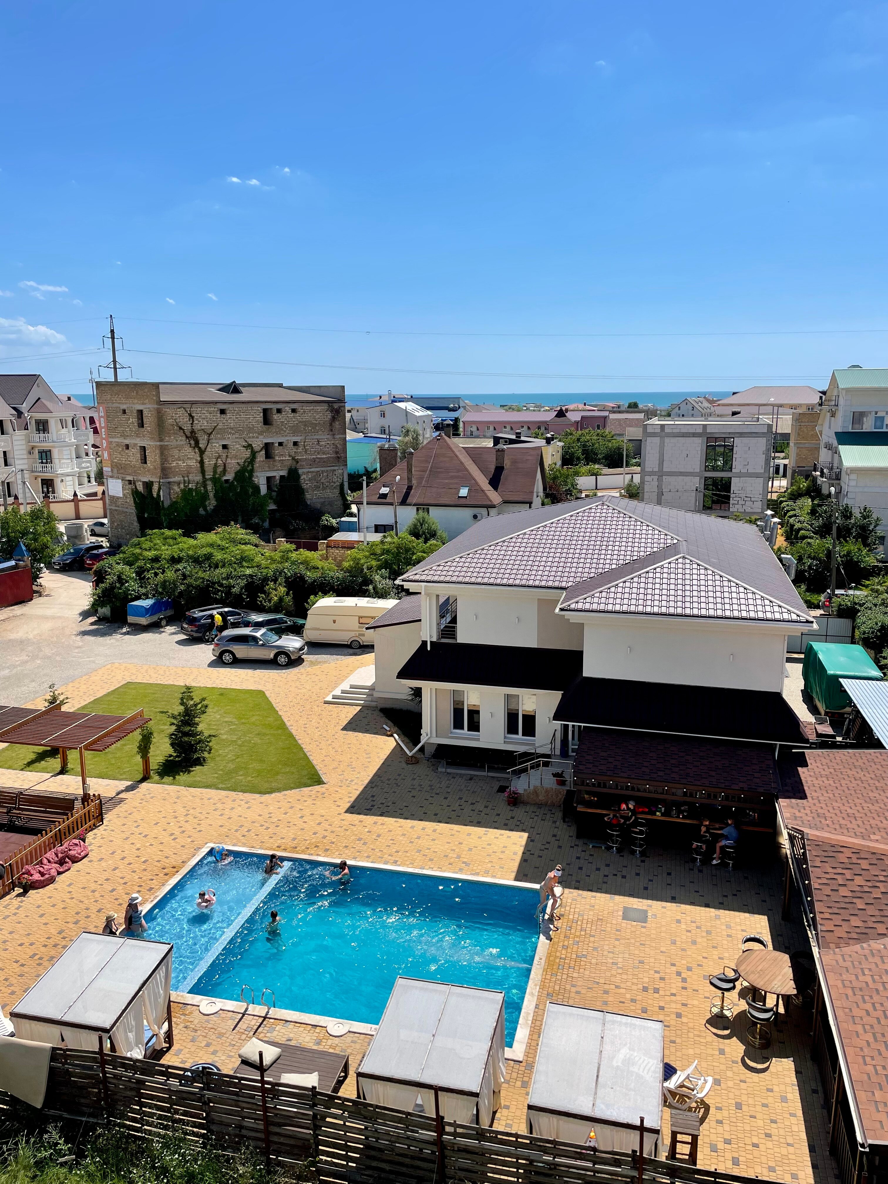 Фото Марикон