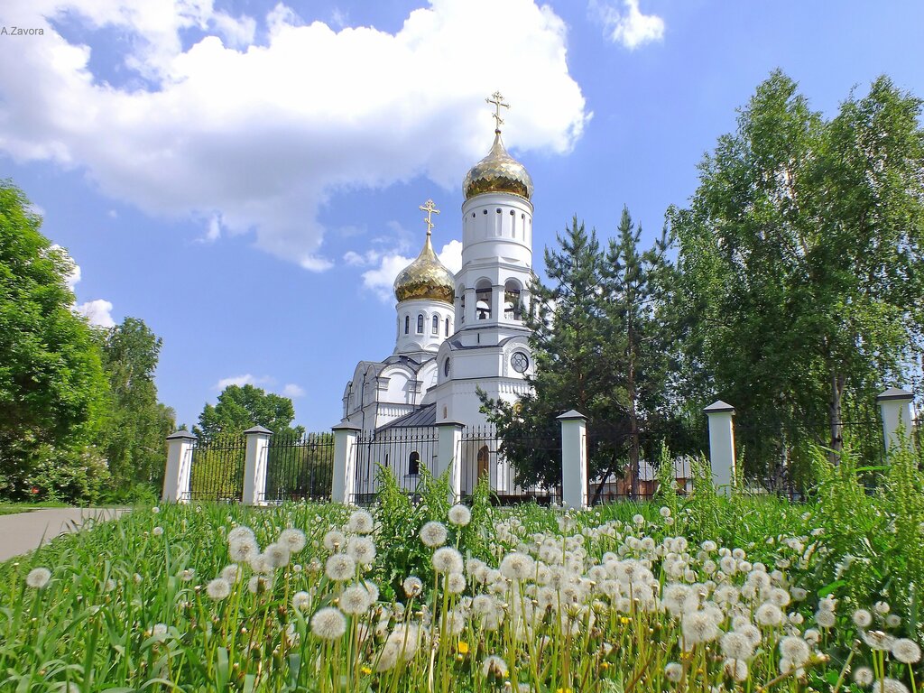 Православный храм Церковь Петра и Февронии Муромских, Новокузнецк, фото