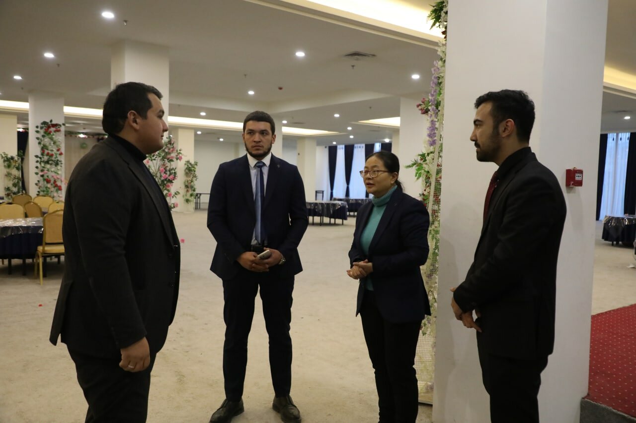 Фото Andijan International Hotel