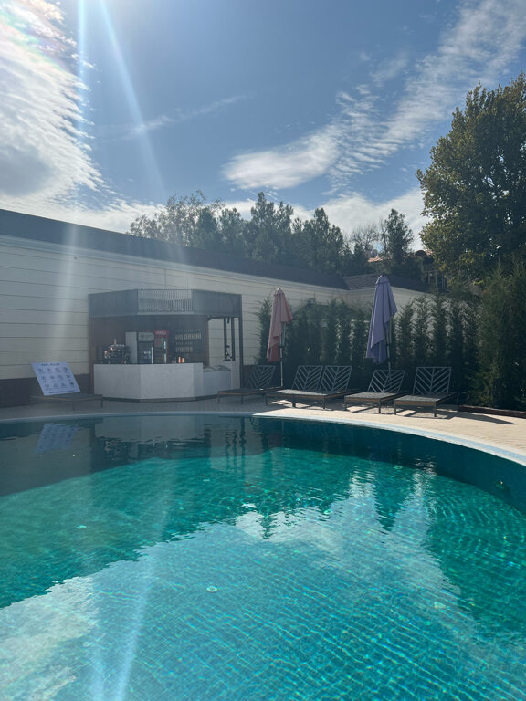 Фото Zarafshon Parkside Hotel