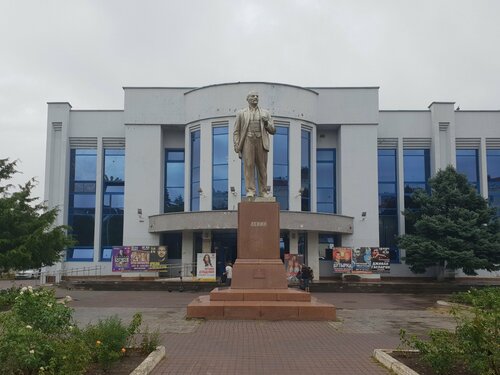 Памятник, мемориал В. И. Ленин, Краснодар, фото