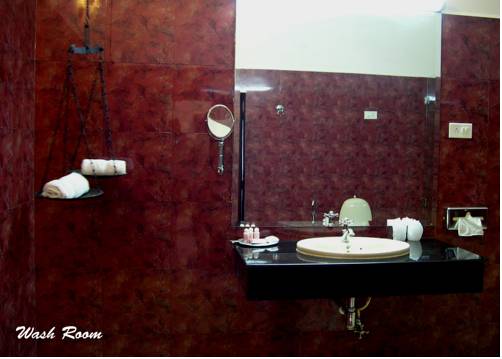 Фото Отель Jayamahal Palace