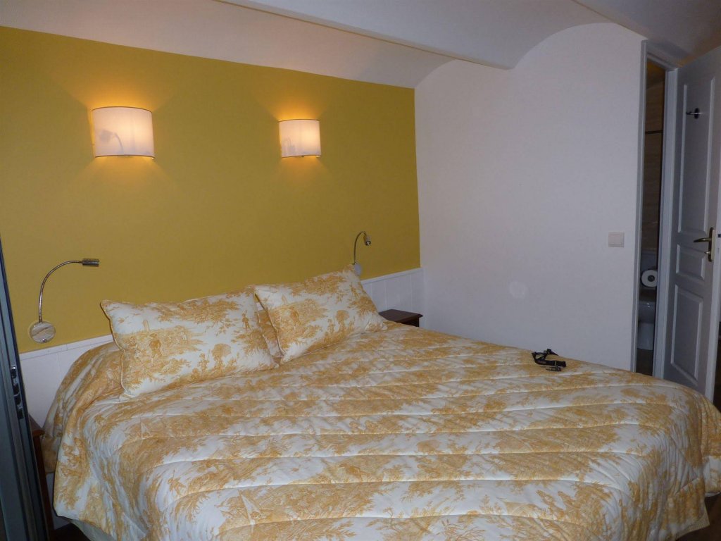 Фото Hotel Pruly