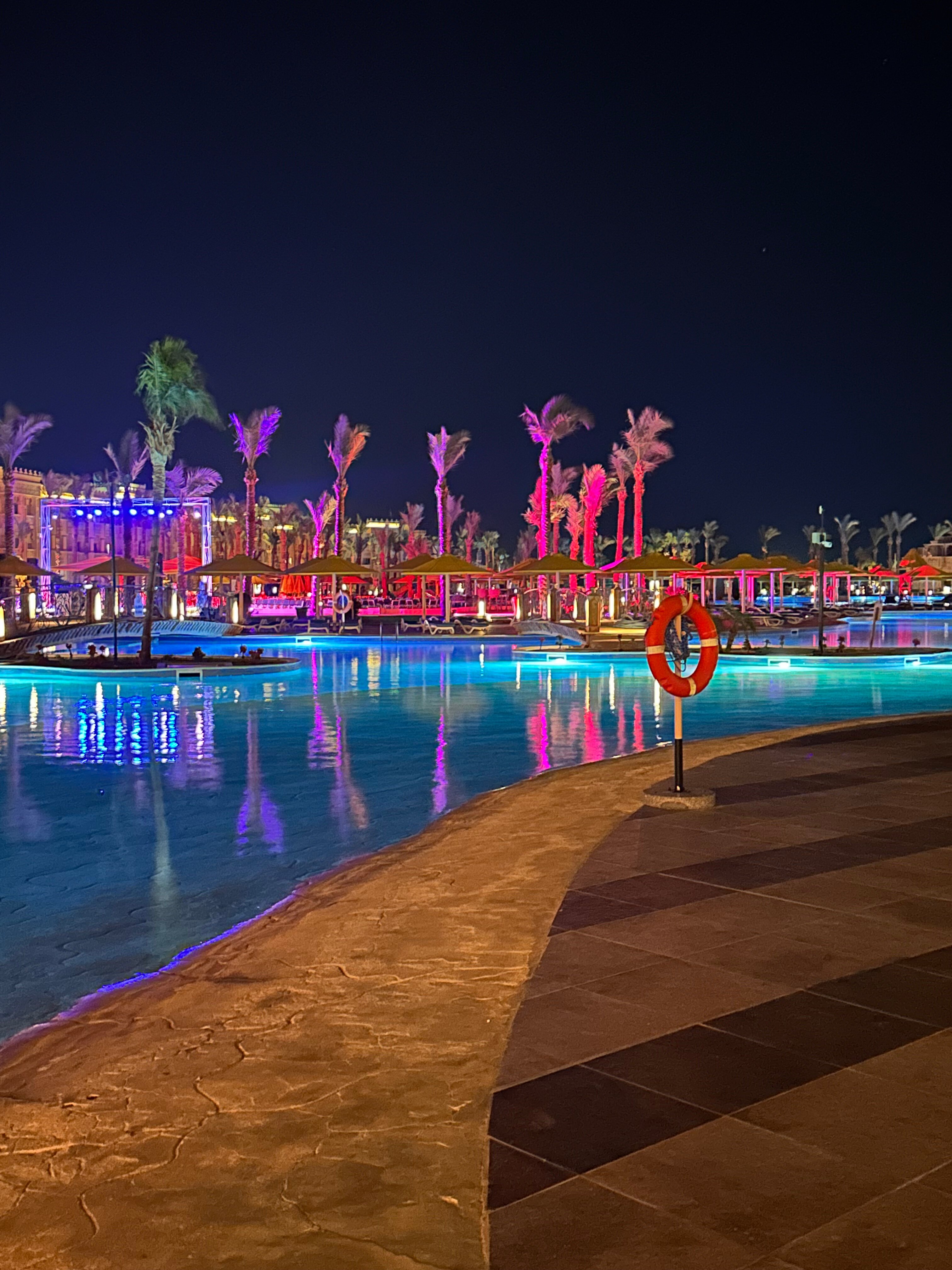 Фото 121406058196