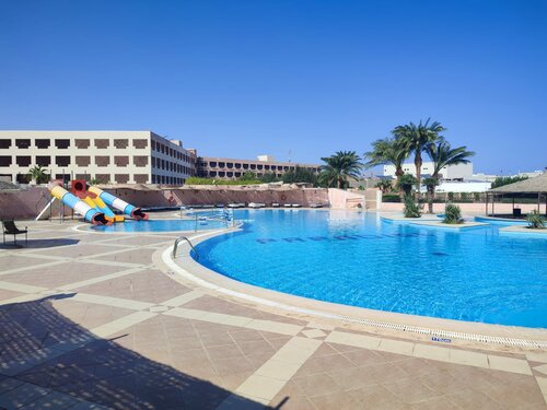 Balina Paradise Abu Soma Resort