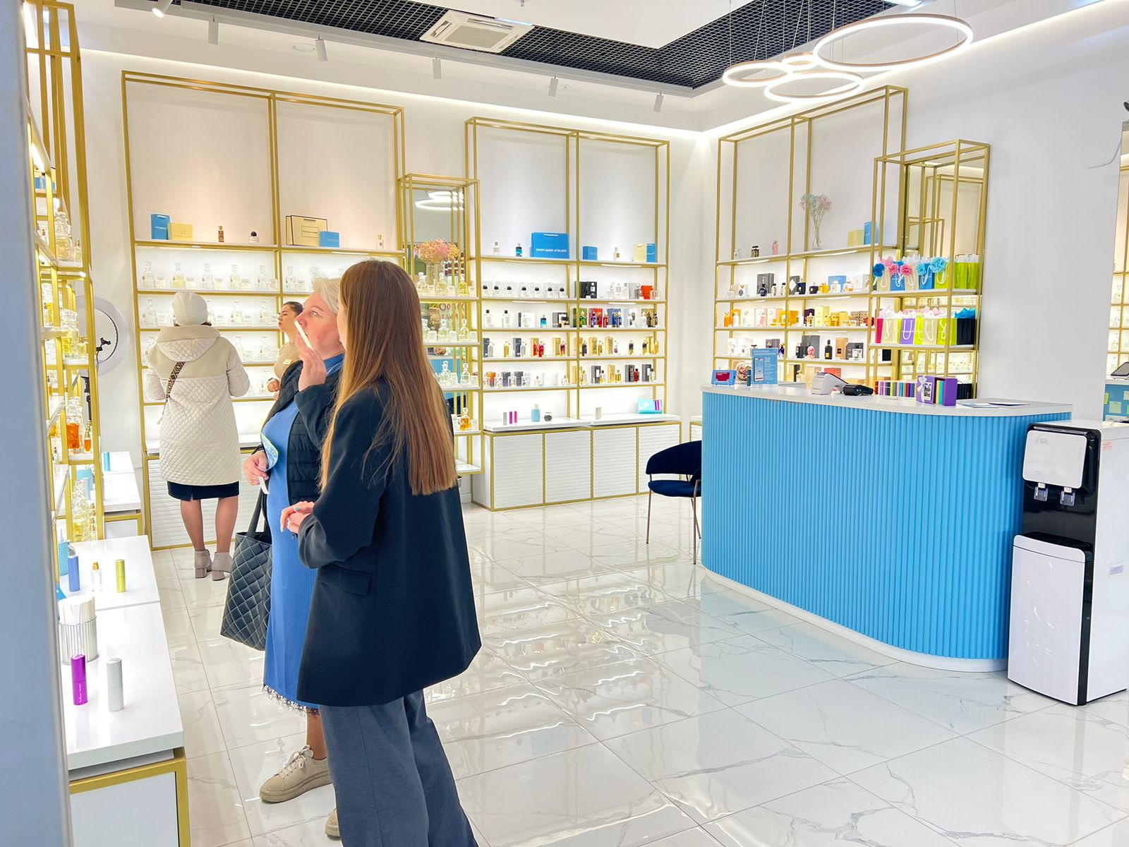 Фото: Parfumer Atelier, магазин парфюмерии и косметики, площадь Карла Маркса, 3,