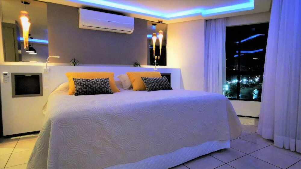 Фото Seaflats Iate Plaza Hotel