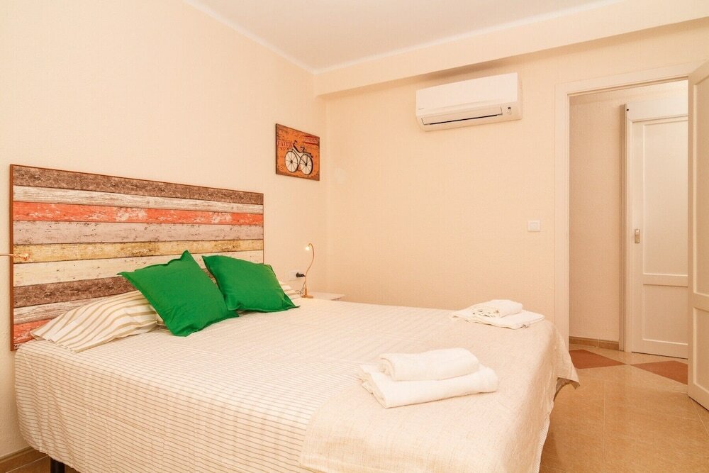 Фото Tahiti Burriana Apartments Casasol