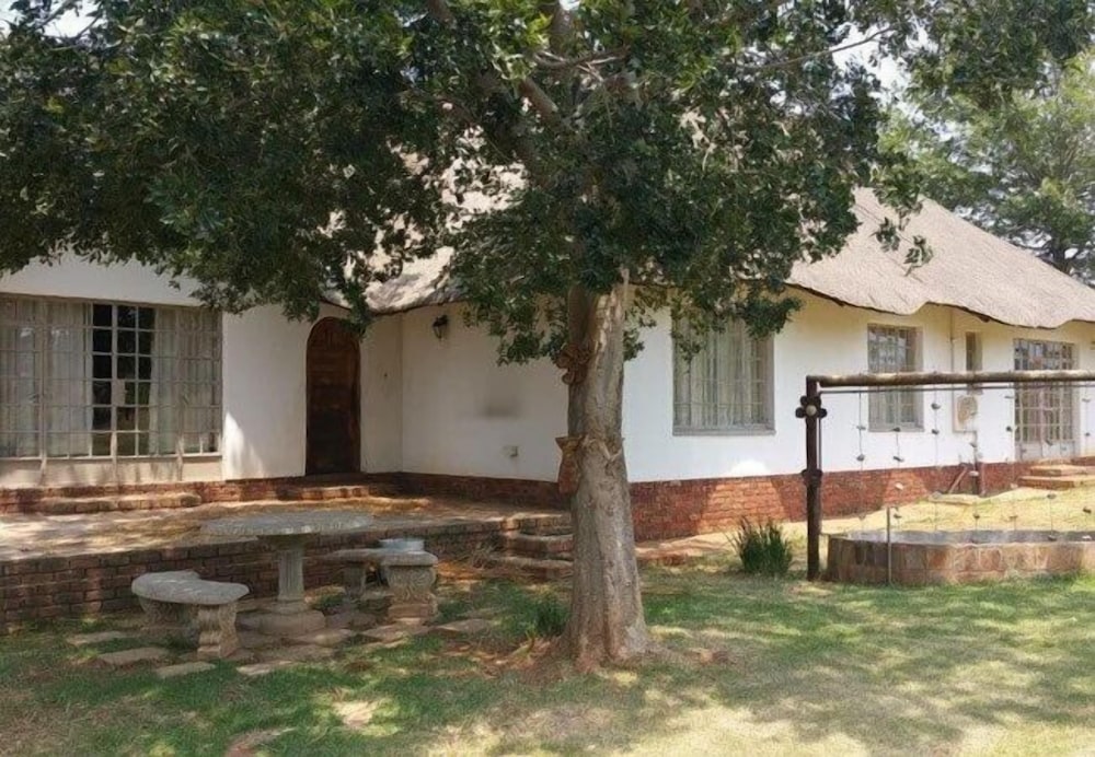 Фото Smilin Thru Resort