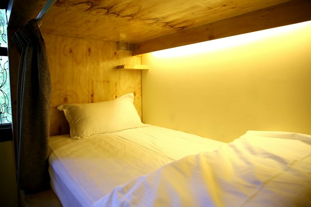 Фото Mansion Hostel Mandalay