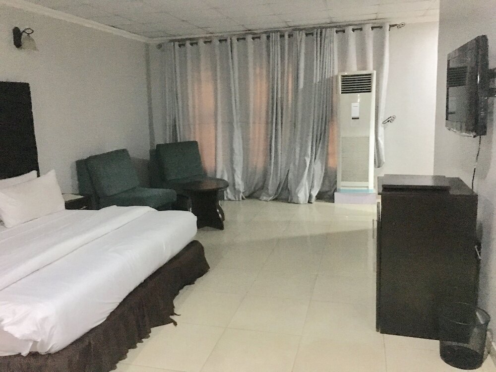 Фото Etal Hotels and Halls Lkeja